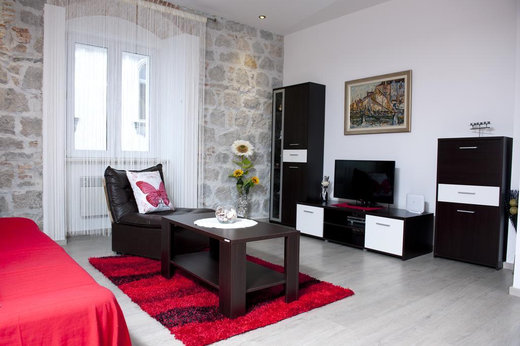 Apartman U Srcu Grada - Ilicev Prolaz سبليت المظهر الخارجي الصورة