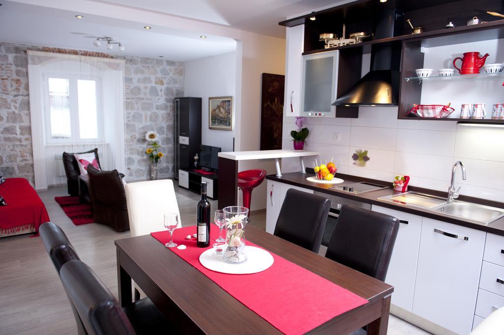 Apartman U Srcu Grada - Ilicev Prolaz سبليت المظهر الخارجي الصورة